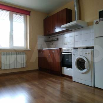 Сдается 1-комнатная квартира, 42 м²