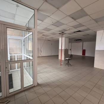 Сдается Нежилое помещение, 325,6 м²