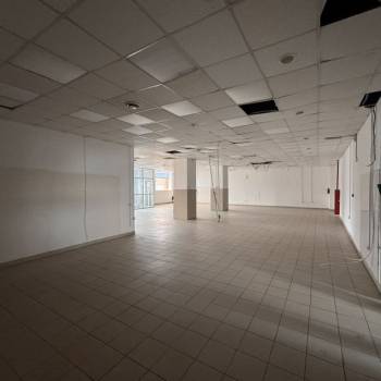 Сдается Нежилое помещение, 325,6 м²