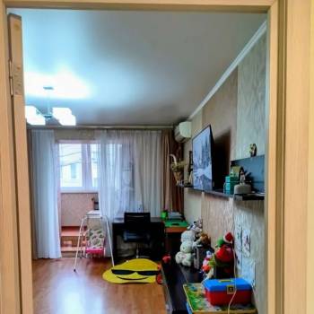 Продается 1-комнатная квартира, 47,8 м²