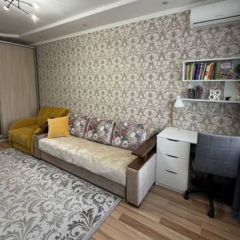 Продается 1-комнатная квартира, 35 м²