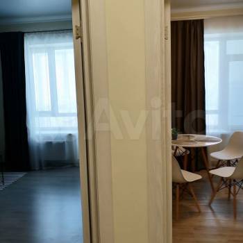 Сдается 1-комнатная квартира, 42 м²