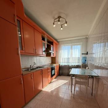 Сдается Многокомнатная квартира, 65 м²
