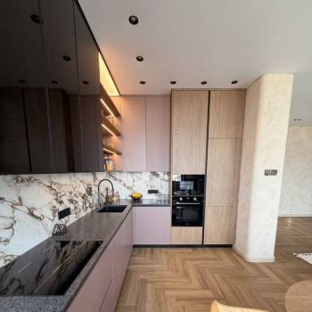 Продается Многокомнатная квартира, 120 м²