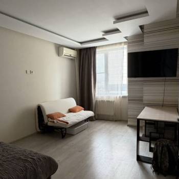 Продается 1-комнатная квартира, 42,5 м²