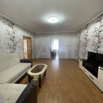 Сдается Многокомнатная квартира, 80 м²