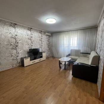 Сдается Многокомнатная квартира, 80 м²