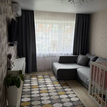 Продается 1-комнатная квартира, 42,3 м²