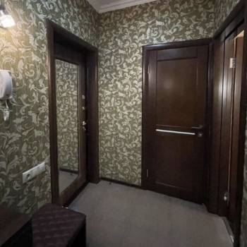 Сдается 1-комнатная квартира, 57 м²