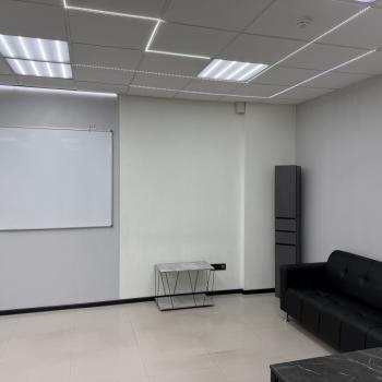 Сдается Нежилое помещение, 76 м²