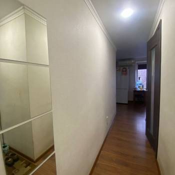 Продается 1-комнатная квартира, 32 м²