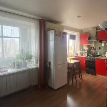 Продается 1-комнатная квартира, 32 м²