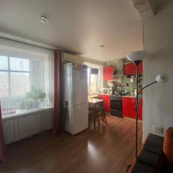 Продается 1-комнатная квартира, 32 м²