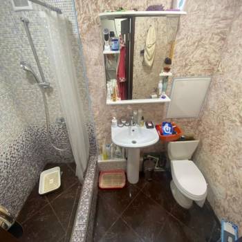 Продается 1-комнатная квартира, 32 м²