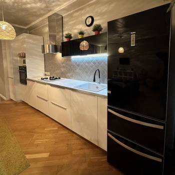 Сдается 1-комнатная квартира, 42 м²