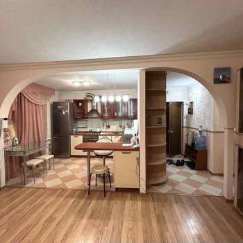 Сдается Многокомнатная квартира, 60 м²