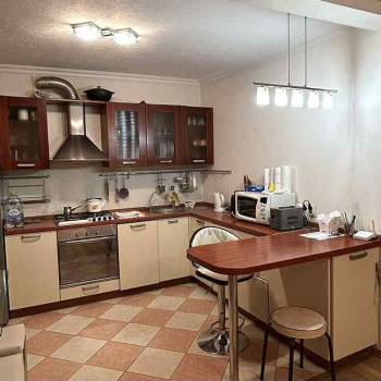 Сдается Многокомнатная квартира, 60 м²