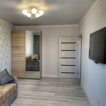 Продается 1-комнатная квартира, 36 м²