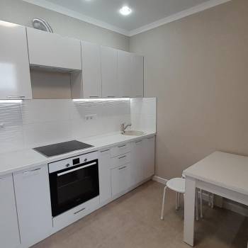 Сдается 1-комнатная квартира, 42 м²