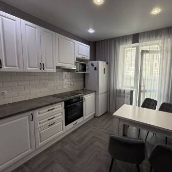 Сдается 1-комнатная квартира, 42,2 м²