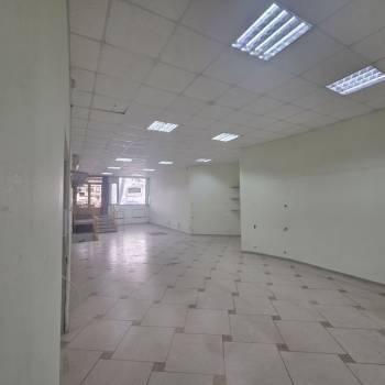Сдается Нежилое помещение, 170 м²