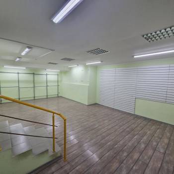Сдается Нежилое помещение, 170 м²