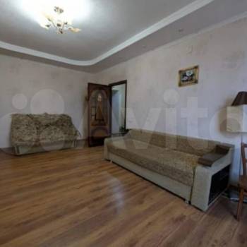Продается 1-комнатная квартира, 42 м²