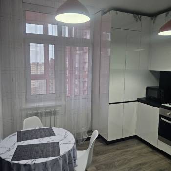 Сдается 1-комнатная квартира, 35 м²