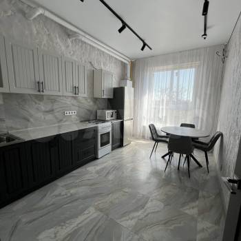 Сдается 1-комнатная квартира, 45 м²