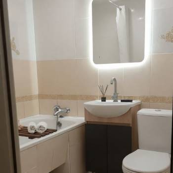 Продается 1-комнатная квартира, 40 м²