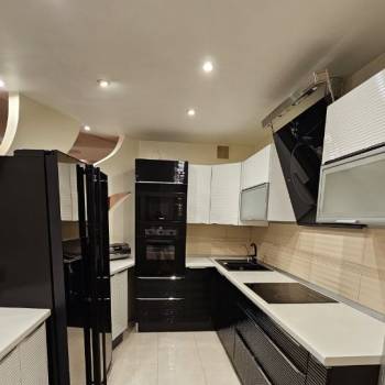 Продается Многокомнатная квартира, 116 м²