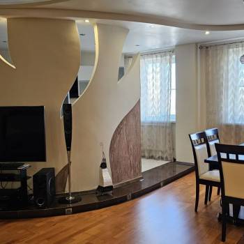 Продается Многокомнатная квартира, 116 м²