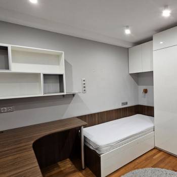 Продается Многокомнатная квартира, 116 м²