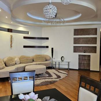 Продается Многокомнатная квартира, 116 м²