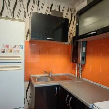 Продается 1-комнатная квартира, 32 м²