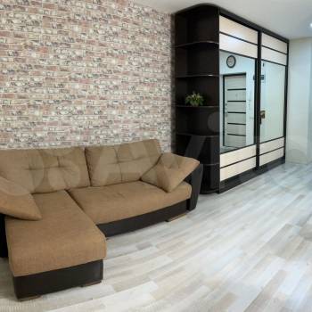 Сдается 1-комнатная квартира, 42 м²
