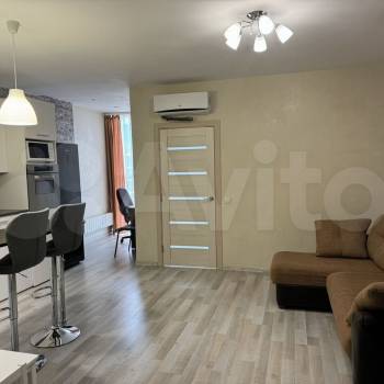 Сдается 1-комнатная квартира, 42 м²