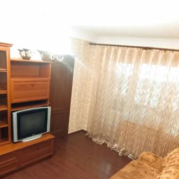 Сдается Многокомнатная квартира, 60 м²