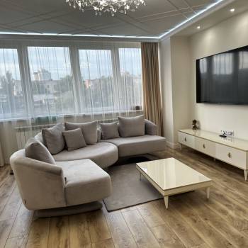 Продается 3-х комнатная квартира, 114 м²