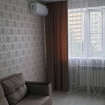 Сдается 1-комнатная квартира, 37 м²