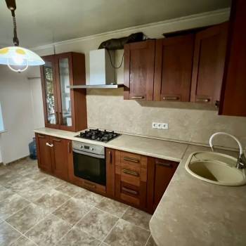 Продается 1-комнатная квартира, 73 м²