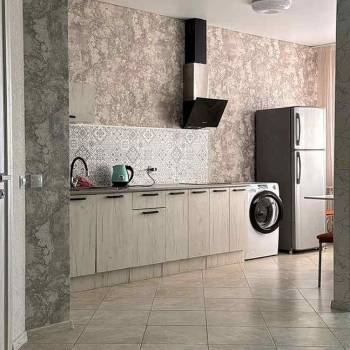 Сдается 1-комнатная квартира, 42 м²