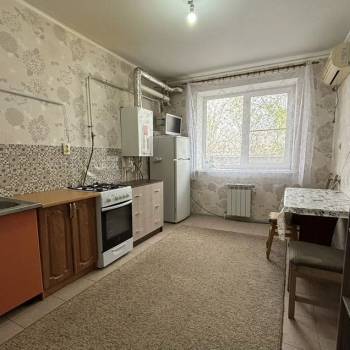 Продается 1-комнатная квартира, 43,5 м²