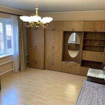 Сдается 1-комнатная квартира, 55 м²