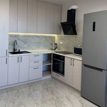 Сдается 1-комнатная квартира, 52 м²