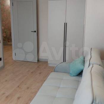 Сдается 1-комнатная квартира, 37,9 м²