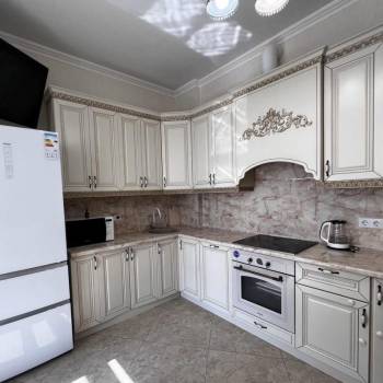 Сдается Многокомнатная квартира, 100 м²