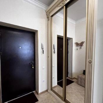 Сдается Многокомнатная квартира, 100 м²