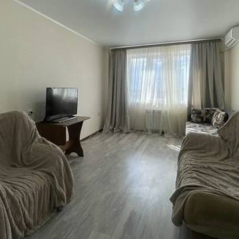 Сдается 1-комнатная квартира, 45 м²