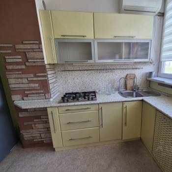 Сдается 2-х комнатная квартира, 80 м²